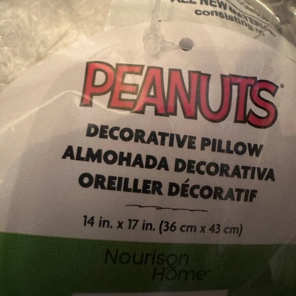 Snoopy With Red Scarf Stocking Hat Decorative Pillow NWT in Bag - Picture 4 of 4